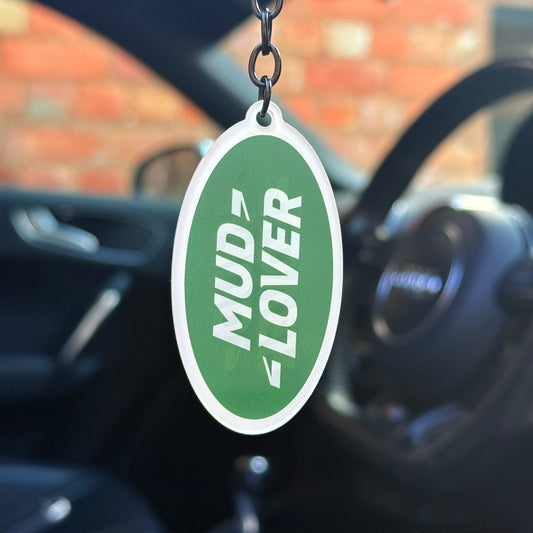 Mud Lover keychain with green oval badge design, off-road and 4x4 inspired novelty keyring for car enthusiasts, durable acrylic UK made