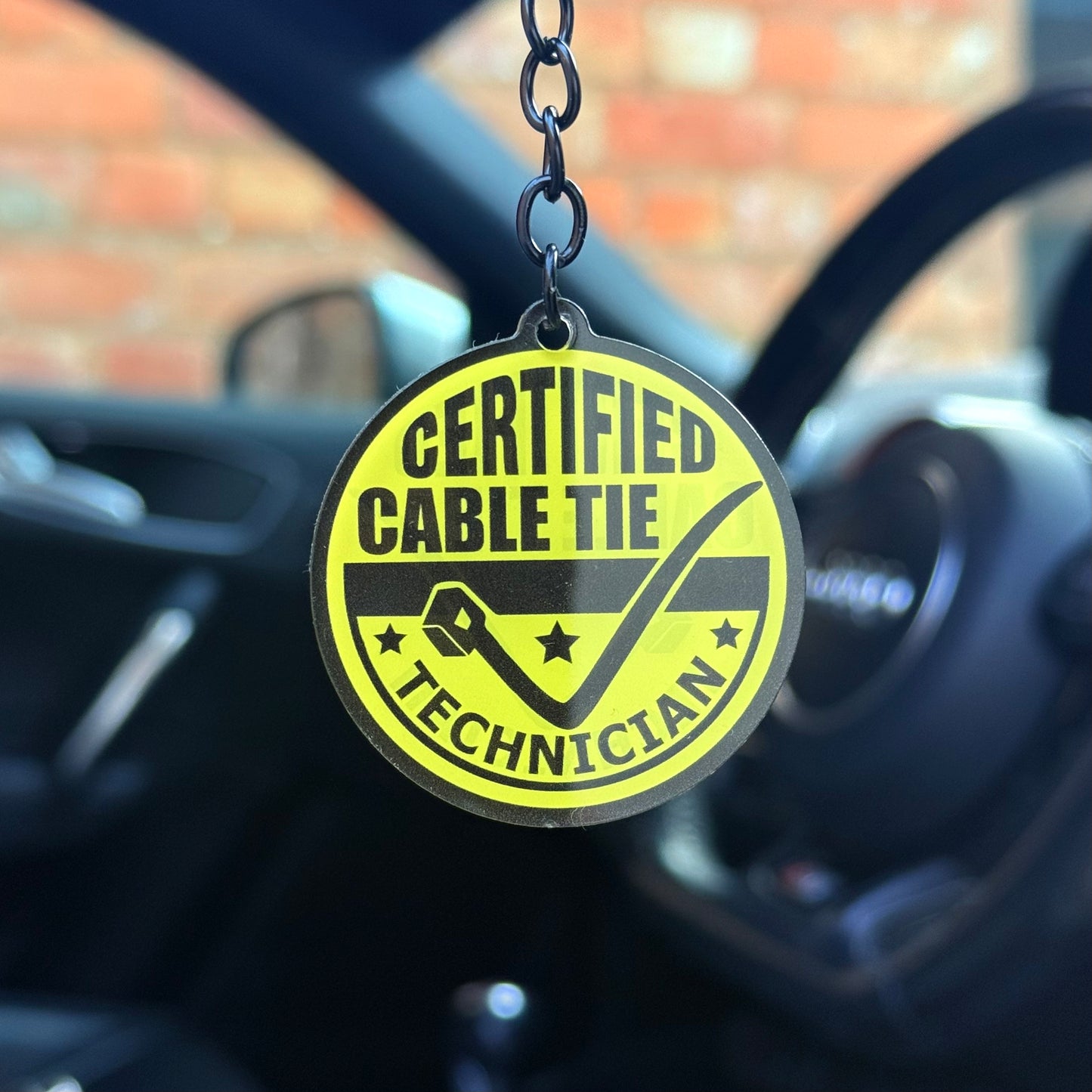 Funny “Certified cable tie technician” keychain, bold novelty design for mechanics, electricians and car enthusiasts, durable acrylic keyring UK