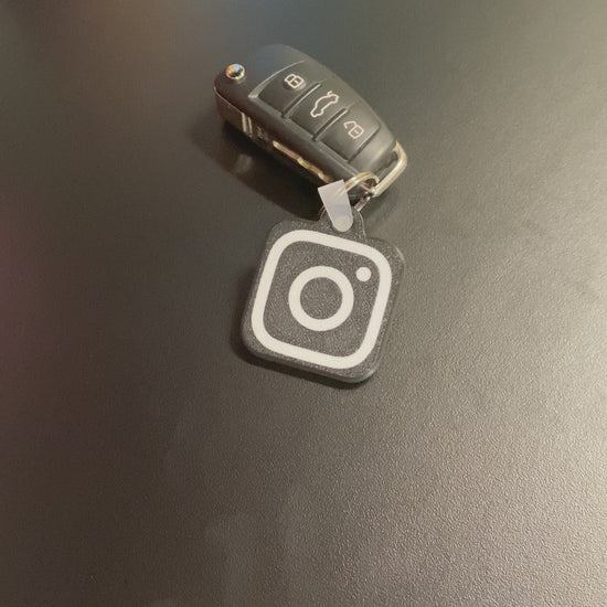 3D-Printed Instagram Logo NFC Keychain Demonstration – Black and White Tap-to-Connect Tag